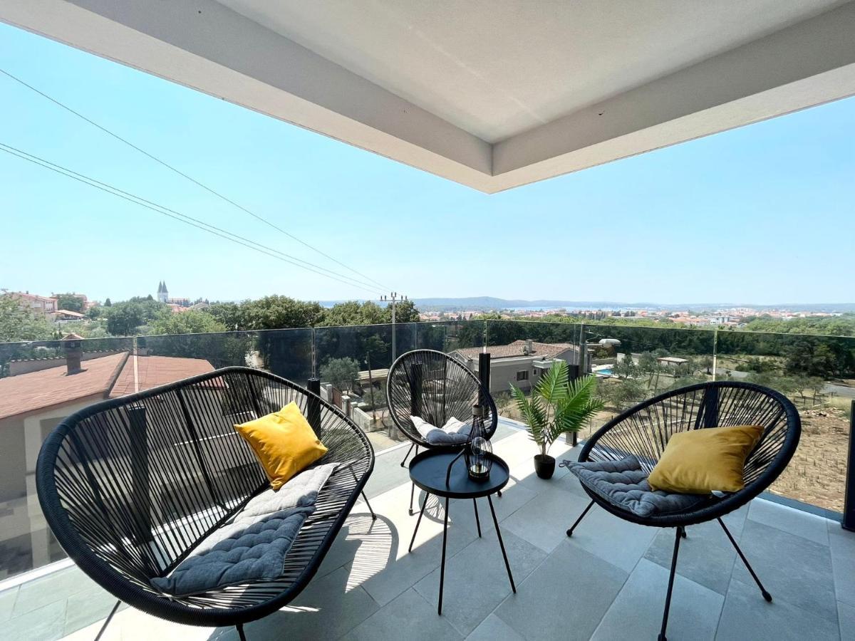 J&N Hill'S Residence With Swimming Pool Μεντουλίν Εξωτερικό φωτογραφία